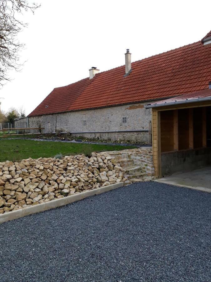 Gite " Le Vieux Noyer" Liesville-sur-Douve Buitenkant foto